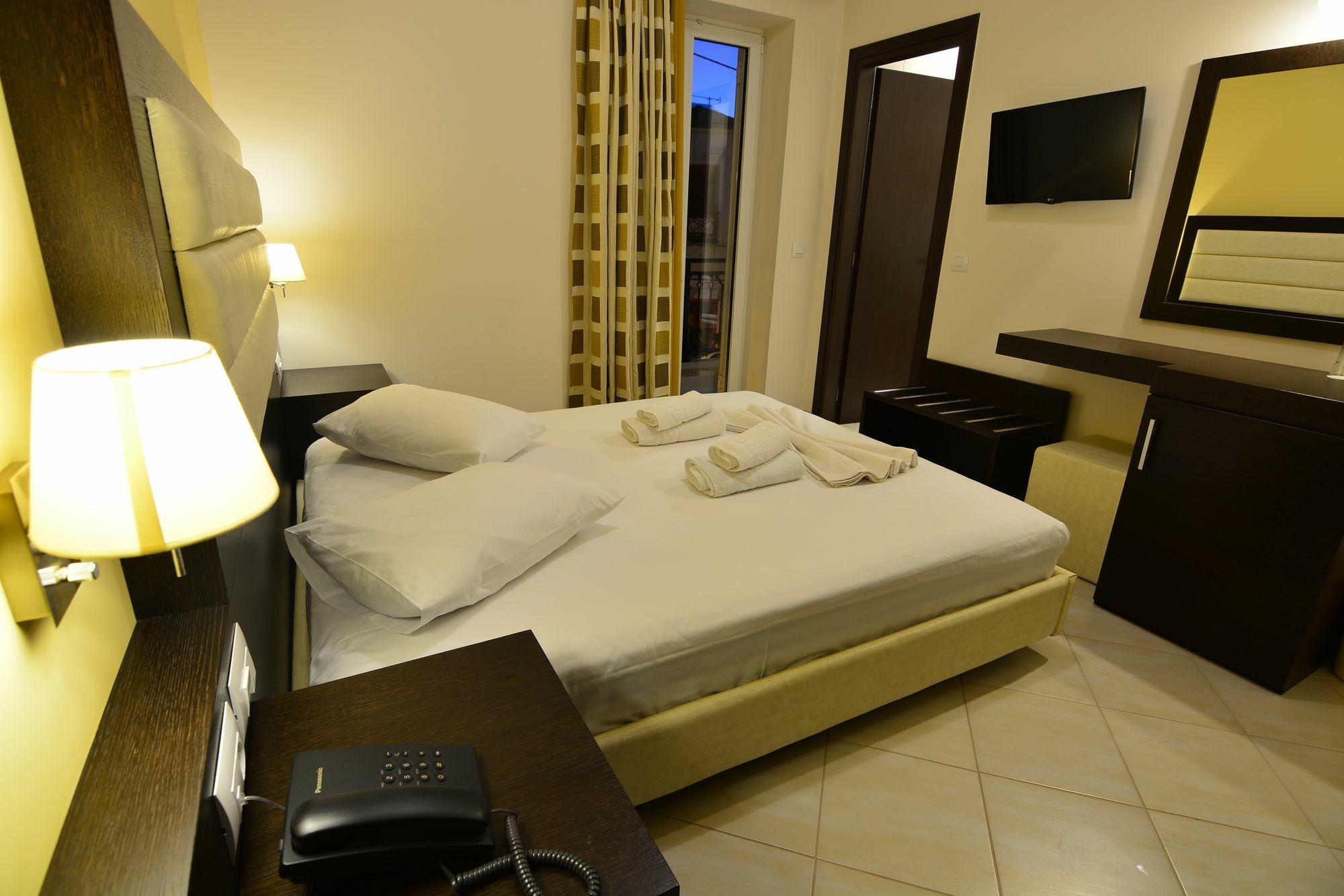 Hotel Kyani Akti クシロカストロ エクステリア 写真